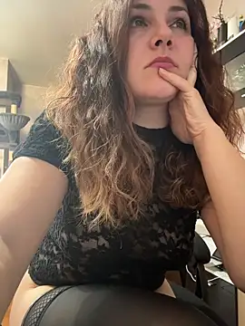 DaisyVibesss online show from 02/25/26, 08:24