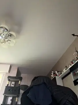 DaisyVibesss online show from 04/23/26, 10:58