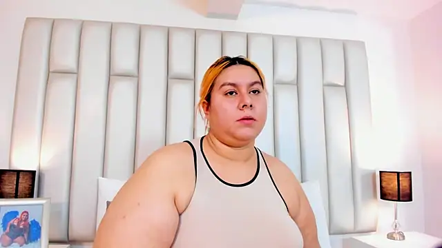 aandreaperez online show from 02/07/25, 11:34