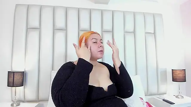 aandreaperez online show from 02/26/25, 11:41