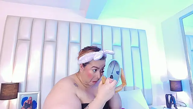 aandreaperez online show from 02/19/26, 11:39