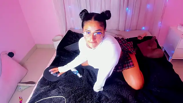 Snapshot of Kirara_22 chatting on 02/28/25, 10:41 Kirara 22 online show from 02/28/25, 10:41