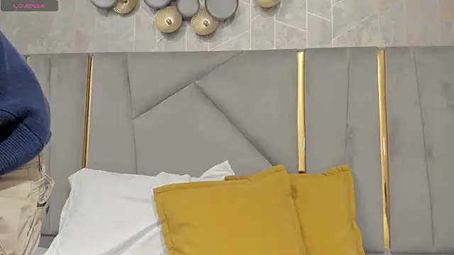 SebastianMaximoff online show from 12/03/25, 07:34