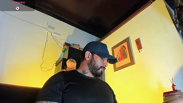 CamiloGray  online show from 11/28/25, 03:47