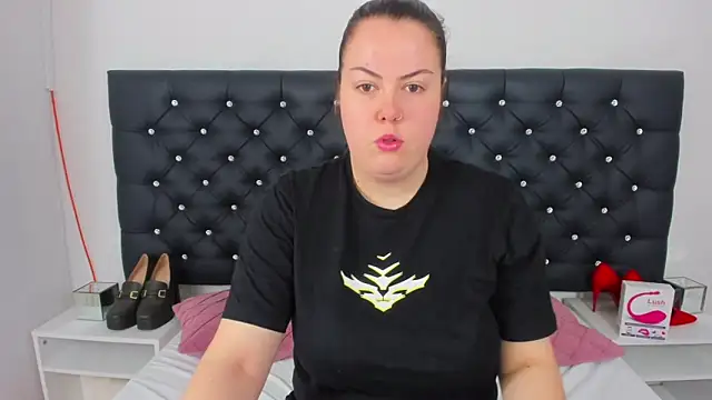 EvaLick online show from 12/23/24, 06:22