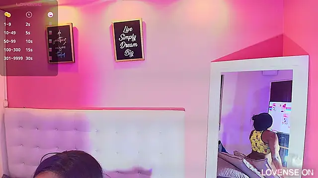 hornyhousekeeper  online show from 03/21/25, 01:01