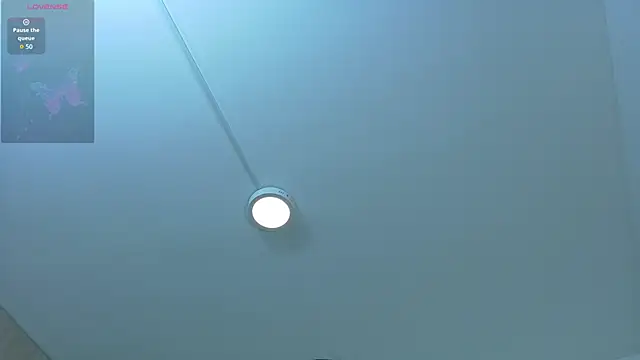 hornyhousekeeper  online show from 01/15/26, 11:37