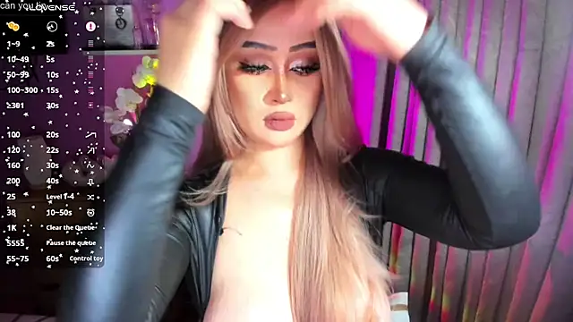 Snapshot of Miss_mariahmonroe chatting on 10/01/25, 08:15 Miss mariahmonroe online show from 10/01/25, 08:15