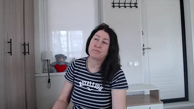 increible della online show from 04/30/26, 06:42