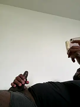 waakenda online show from 12/14/25, 08:35