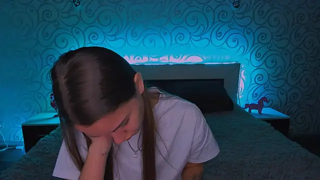 AlexaBarkley online show from 12/08/24, 06:22