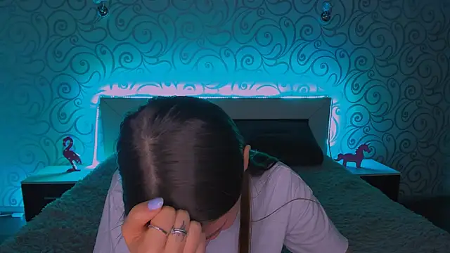 AlexaBarkley online show from 12/15/24, 06:18