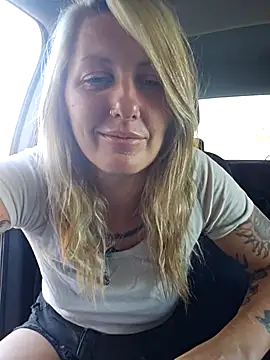 SheIsSomething online show from 03/05/25, 12:05