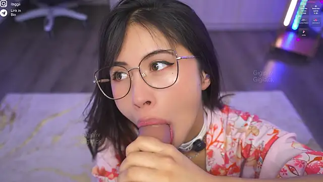 Gigi ohlala online show from 09/10/25, 01:44