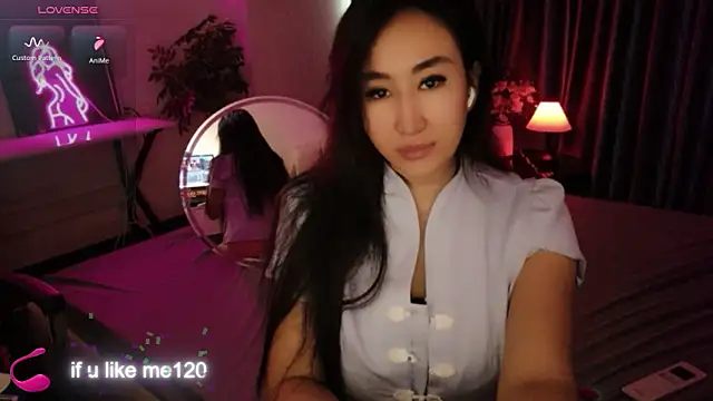 Snapshot of AsianQueens chatting on 06/29/26, 02:18 AsianQueens online show from 06/29/26, 02:18