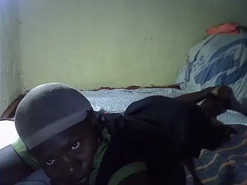 cute-shamza online show from 11/23/25, 04:23