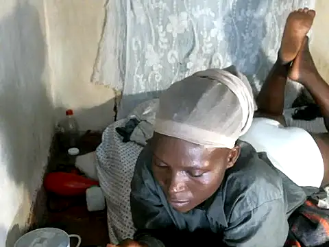 cute-shamza online show from 12/20/25, 05:31