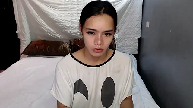 Snapshot of shecutie69 chatting on 09/29/25, 09:19 shecutie69 online show from 09/29/25, 09:19