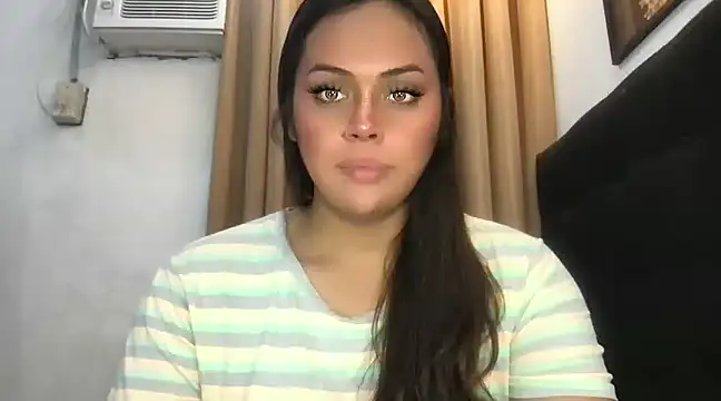  MissKhimberlyXxx  online show from 02/26/25, 06:00