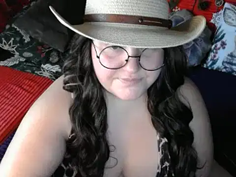 Snapshot of ThickBones chatting on 01/23/25, 02:28 ThickBones online show from 01/23/25, 02:28