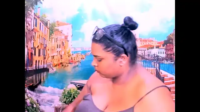 Snapshot of Indianfairy99 chatting on 12/17/25, 06:47 Indianfairy99 online show from 12/17/25, 06:47