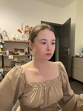 Snapshot of sweetest_pie chatting on 02/02/25, 09:23 sweetest pie online show from 02/02/25, 09:23