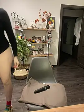 Snapshot of sweetest_pie chatting on 02/11/25, 04:35 sweetest pie online show from 02/11/25, 04:35