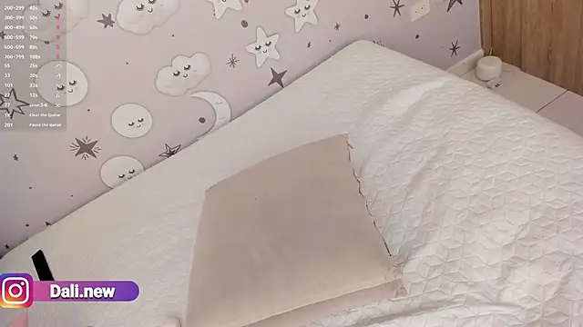 Snapshot of daliz_20_z chatting on 02/20/25, 06:06 daliz 20 z online show from 02/20/25, 06:06