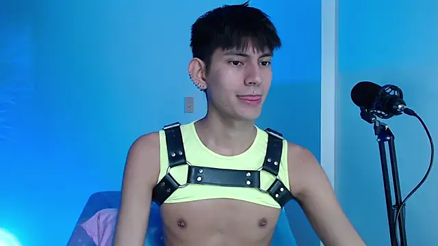 Snapshot of imdavo23 chatting on 12/14/24, 03:58 imdavo23 online show from 12/14/24, 03:58