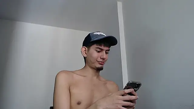 Snapshot of imdavo23 chatting on 10/01/25, 05:08 imdavo23 online show from 10/01/25, 05:08