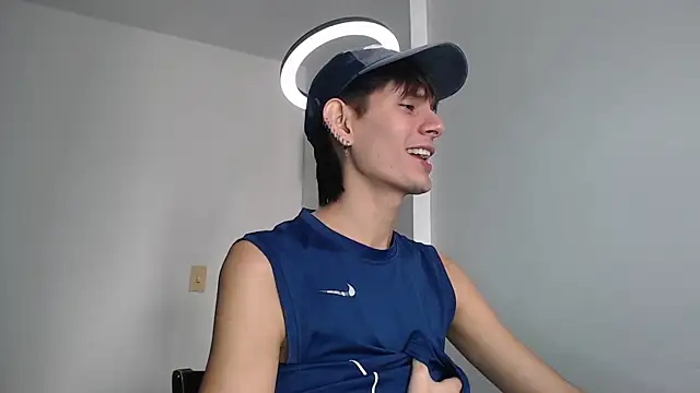 imdavo23 online show from 04/21/26, 02:34