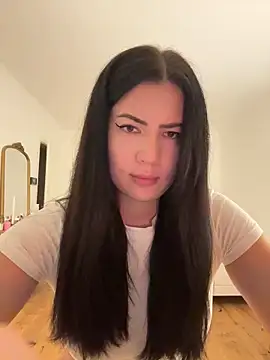 Snapshot of clairewntr chatting on 01/20/25, 05:27 clairewntr online show from 01/20/25, 05:27