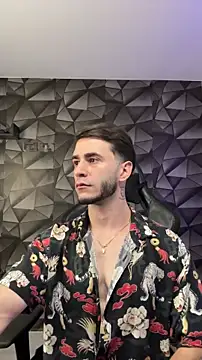 Latino stud4u online show from 11/12/25, 01:06