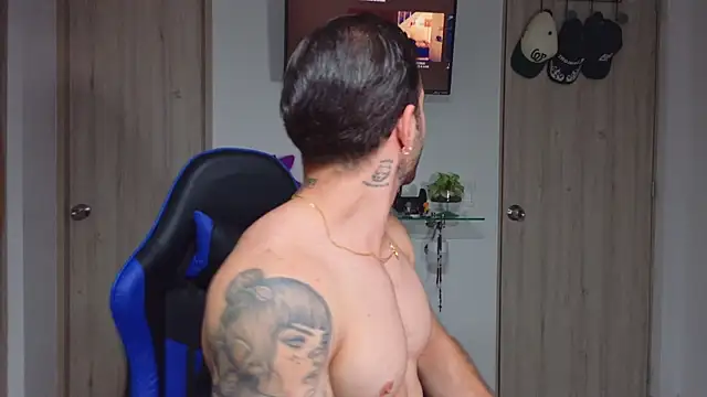 Latino stud4u online show from 07/25/26, 03:15