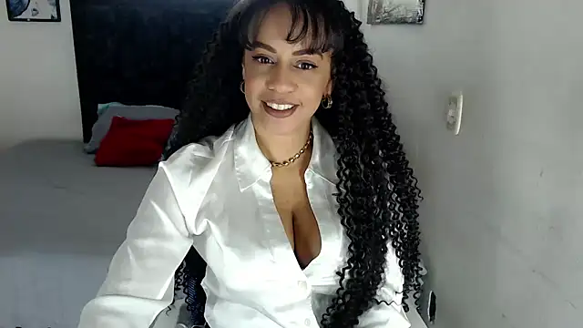 Snapshot of yeli_xxx chatting on 09/23/25, 10:02 yeli xxx online show from 09/23/25, 10:02