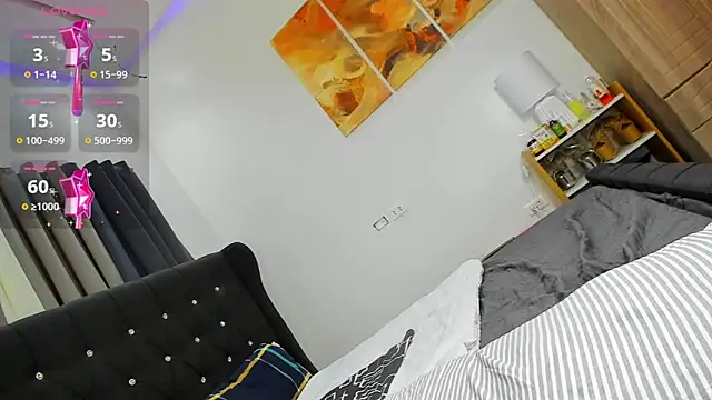 Snapshot of Divine___Eloeura chatting on 03/11/25, 06:08 Divine   Eloeura online show from 03/11/25, 06:08