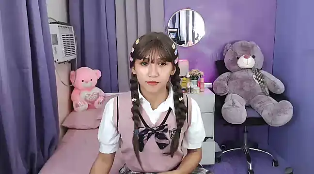 Snapshot of urlovelyfreya chatting on 02/17/25, 06:04 urlovelyfreya online show from 02/17/25, 06:04