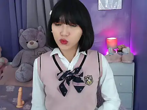 urlovelyfreya online show from 10/31/25, 05:25