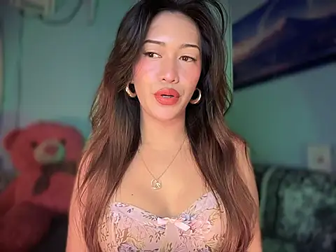 Jasmine Elcock online show from 12/05/25, 07:54