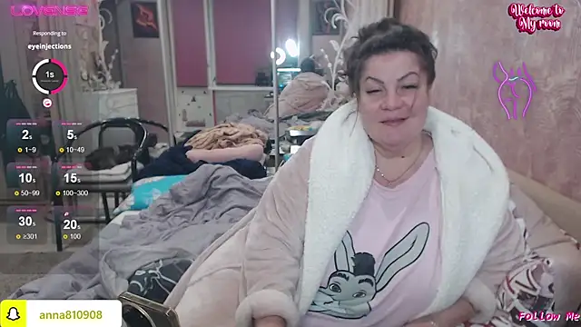 femme fatale1 online show from 10/27/25, 06:01