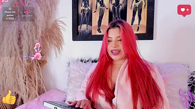 Snapshot of SophieRossi chatting on 01/30/25, 10:08 SophieRossi online show from 01/30/25, 10:08