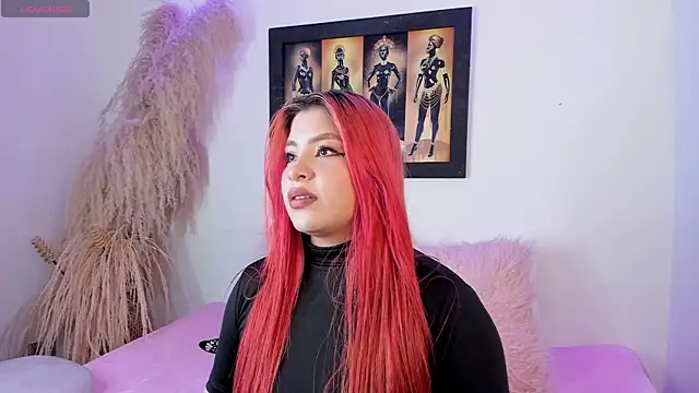 Snapshot of SophieRossi chatting on 02/06/25, 05:25 SophieRossi online show from 02/06/25, 05:25