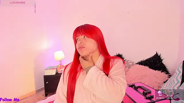 Snapshot of SophieRossi chatting on 11/21/25, 04:11 SophieRossi online show from 11/21/25, 04:11