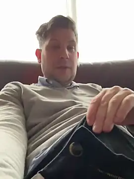 Snapshot of Taxidriver1988 chatting on 12/30/24, 02:08 Taxidriver1988 online show from 12/30/24, 02:08