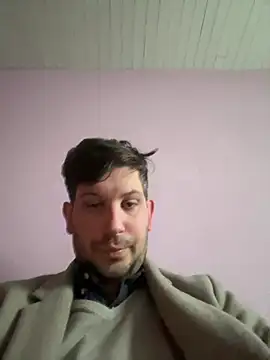 Snapshot of Taxidriver1988 chatting on 01/15/25, 03:39 Taxidriver1988 online show from 01/15/25, 03:39