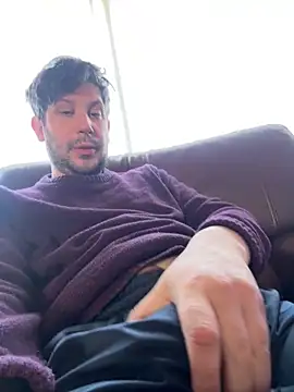 Snapshot of Taxidriver1988 chatting on 03/03/25, 01:20 Taxidriver1988 online show from 03/03/25, 01:20