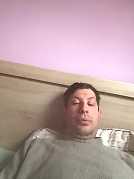 Taxidriver1988 online show from 12/21/25, 10:00