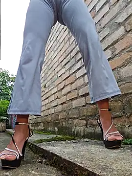 Yuky ta online show from 02/04/26, 01:06