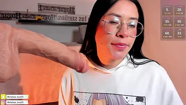 Snapshot of chelsea_morrison1 chatting on 10/10/25, 02:16 chelsea morrison1 online show from 10/10/25, 02:16