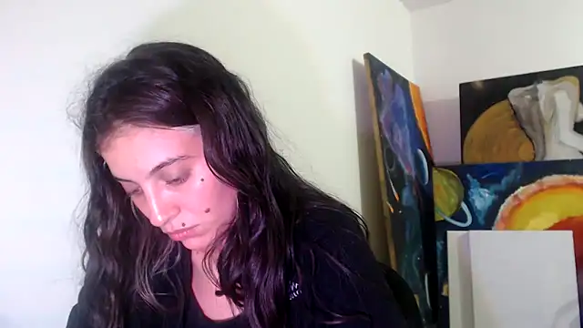 Snapshot of mariecam420 chatting on 12/19/24, 04:13 mariecam420 online show from 12/19/24, 04:13